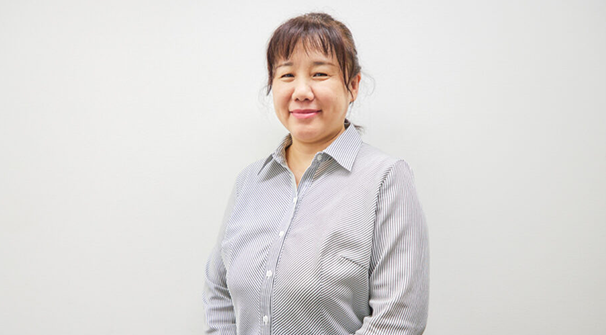 代表 藤本 悦子